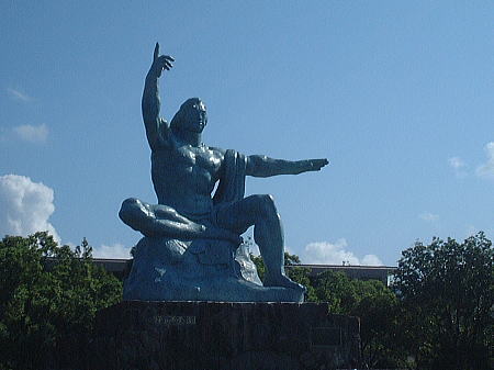 平和祈念像