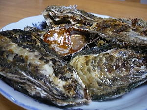 殻つき牡蠣♪