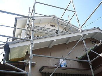 1階・木部に進出・・・。