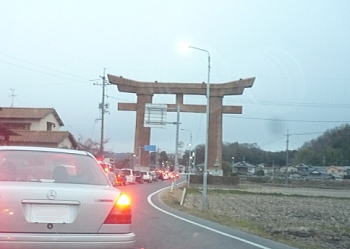 大渋滞・・・　失敗したぁ～(/>_< )
