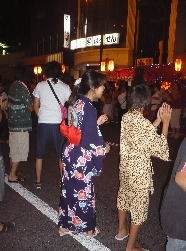 踊りに参加♪