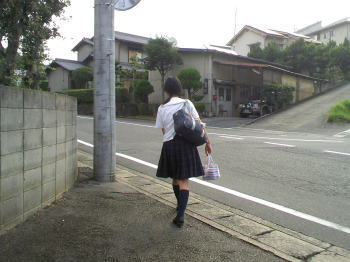 いってらっしゃ~い!(*^ー゚)/~~ いってらっしゃ~い!(*^ー゚)/~~