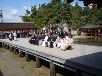結婚式かな・・・？