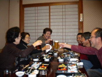 乾杯~♪ 乾杯~♪