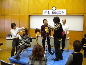 和気藹々と・・・ 和気藹々と・・・