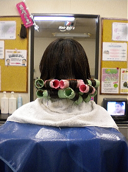 下はウェーブに・・・